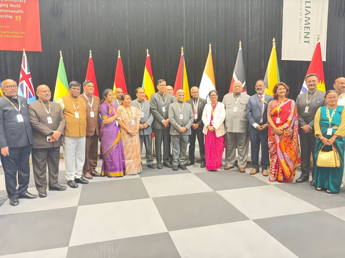 केप टाउन में भारत का प्रतिनिधित्व करते उत्तर प्रदेश के प्रमुख विधानमंडलीय व्यक्तित्व